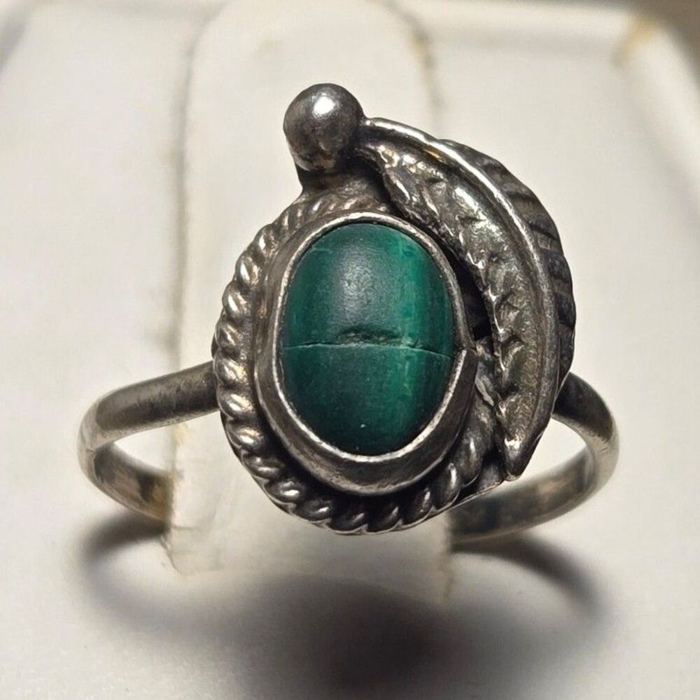 Southwestern vintage sterling silver ring sz 3.5